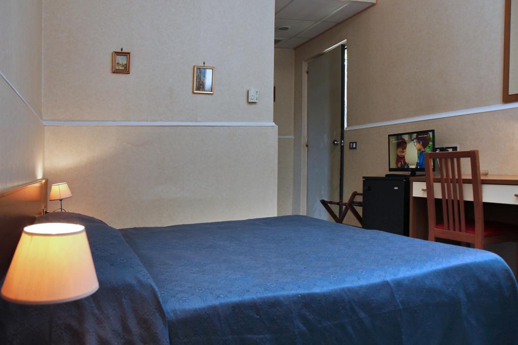 Hotel B&B Marina 卡帕乔-帕埃斯图姆 外观 照片
